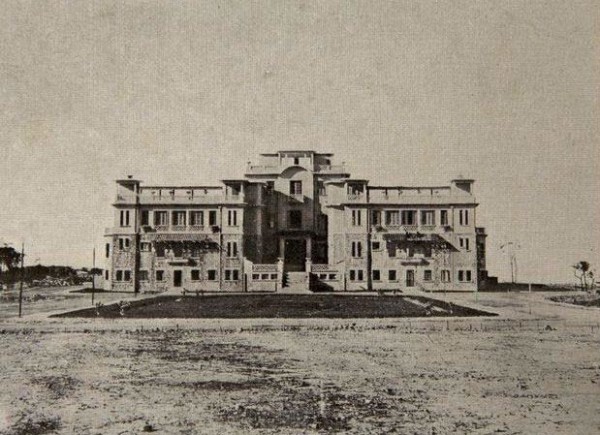 Le Bockor Palace
